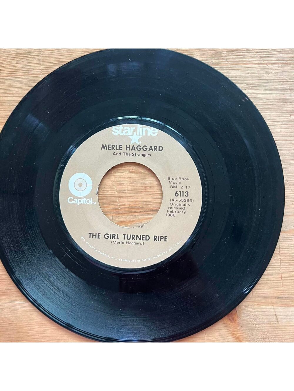 Merle Haggard and The Strangers - The Girl Turned Ripe 45rpm VG+ R07